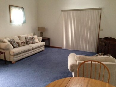 27 Glengarry Dr, Stratham, NH 03885 - photo 3