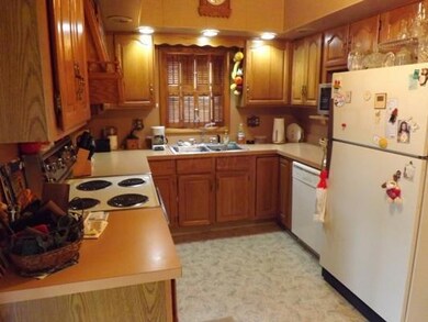 332 W Angle Ave, Logan, OH 43138 - photo 6