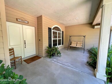 07 Front Porch