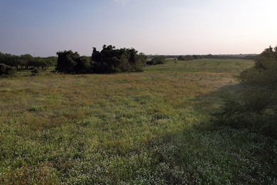 181 County Road 150, San Antonio, TX 78223 - photo 6