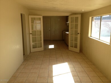 407 toward kitchen