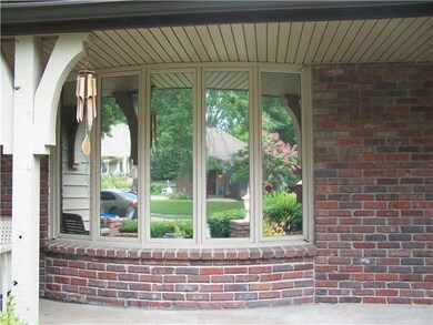 Bay window with sun tint.