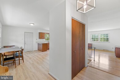 13028 Clarion Rd, Fort Washington, MD 20744 - photo 4