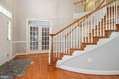 25774 Mayville Ct, Chantilly, VA 20152 - photo 5