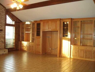 Den/Family/Great Room. CUSTOM ENTERTAINMENT CENTER