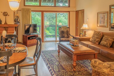 Living/dining to deck