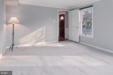 5555 Hunting Horn Dr, Ellicott City, MD 21043 - photo 5