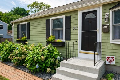 207 Levin Rd, Rockland, MA 02370 - photo 4