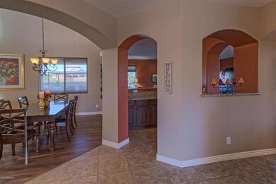Wet Bar/Dining
