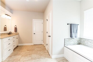 206 SW Highland Rd, Bentonville, AR 72712 - photo 7