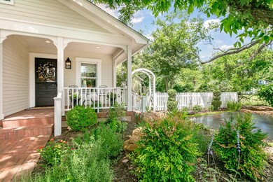 406 Fulton St, Fredericksburg, TX 78624 - photo 3