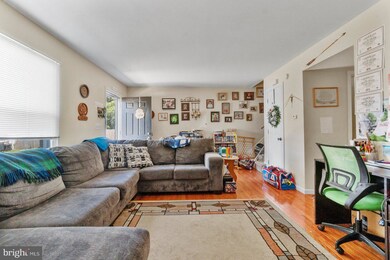 1529 Harford Square Dr, Edgewood, MD 21040 - photo 5