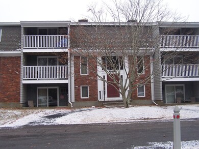 220 Bedford St unit F-5, Bridgewater, MA 02324 - photo 2