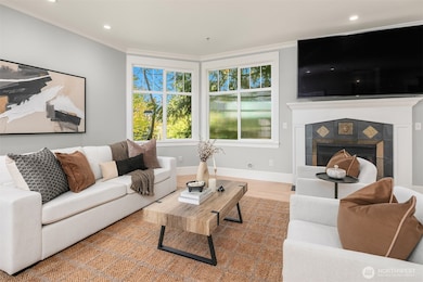 1206 E Republican St, Seattle, WA 98102 - photo 2