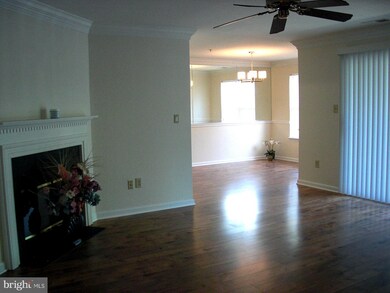 11800 Eton Manor Dr unit 204, Germantown, MD 20876 - photo 5