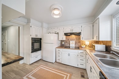 1558 E 59th Place, Tulsa, OK 74105 - photo 5