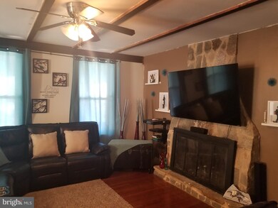 3915 Walnut Ave, Baltimore, MD 21206 - photo 5