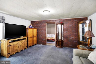 2839 Kutztown Rd, Reading, PA 19605 - photo 6