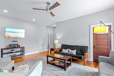 Living Room 1st