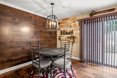 3S260 Birchwood Dr, Warrenville, IL 60555 - photo 7