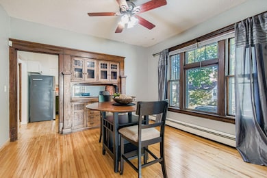 2600 plymouth ave n A - Web Quality - 007 - 07 Dining Room.jpg