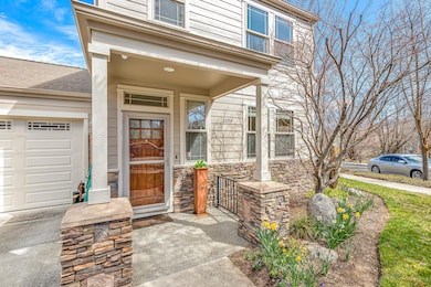 2275 Dollarhide Way, Ashland, OR 97520