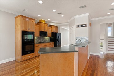 Kitchen with breakfast bar.