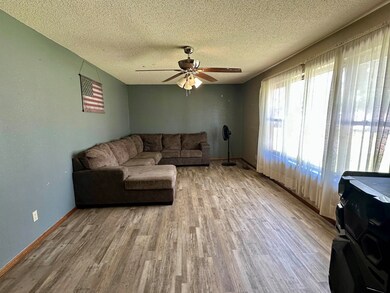 2011 W Walnut Ave, Enid, OK 73703 - photo 4