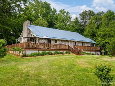 182 Old Barn Ln, Leicester, NC 28748 - photo 5