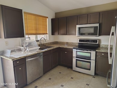 4469 W Holly Berry Way, Tucson, AZ 85741 - photo 4