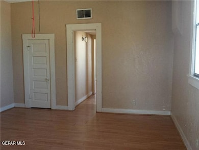 2201 Tremont Ave unit B, El Paso, TX 79930 - photo 3