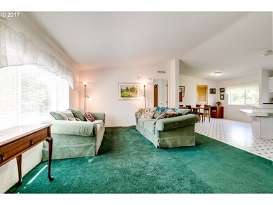 1256 W Fairview Dr, Springfield, OR 97477 - photo 5