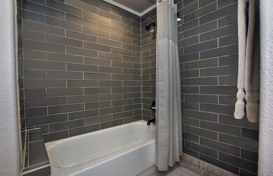 7844 N 77th Pl Scottsdale AZ-large-029-0