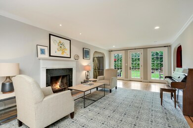 72 Summit Rd, Riverside, CT 06878 - photo 7