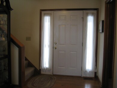 655 Timberview Dr, Marysville, OH 43040 - photo 2