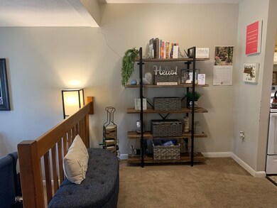 117 Tall Oaks Dr unit C, South Weymouth, MA 02190 - photo 4