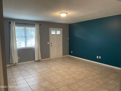 8211 Gwendolyn Rd, Jacksonville, FL 32216 - photo 4