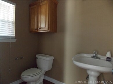 Powder room off of front entrance
