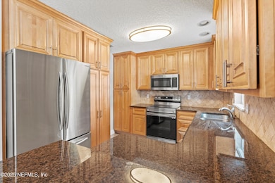11-Kitchen