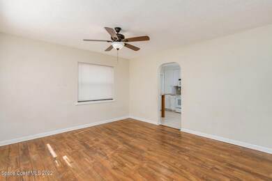 14_230Broadview206_mls