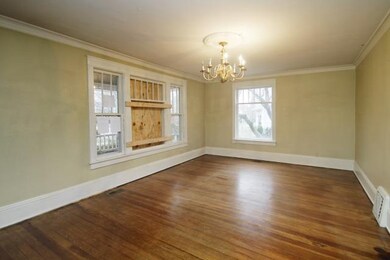 319 N Division St, Marshall, MI 49068 - photo 4