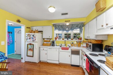 94 Leeds Ct unit A, Warrenton, VA 20186 - photo 7