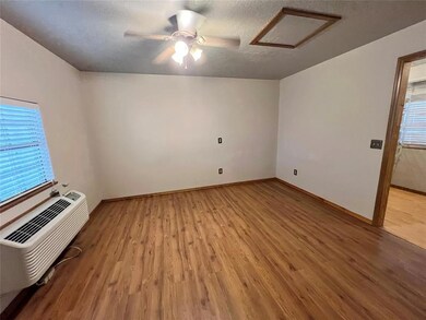 714 N 5th St, Weatherford, OK 73096 - photo 5