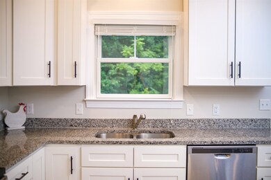 2214 Deyerle Ave, Harrisonburg, VA 22801 - photo 4