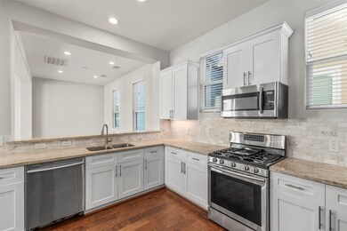 720 Link Rd unit C, Houston, TX 77009 - photo 4