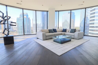 Only this building has these non obstructed views.