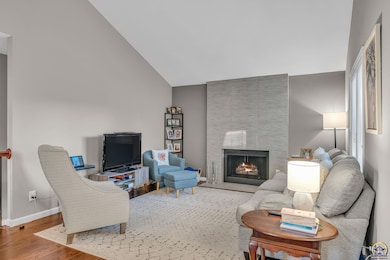 5709 SW Quail Cove Cir, Topeka, KS 66614 - photo 6