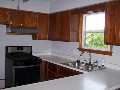 201 E 3rd St, Sugar Grove, OH 43155 - photo 6