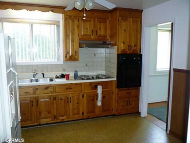 3908 W End Dr, Henrico, VA 23294 - photo 4