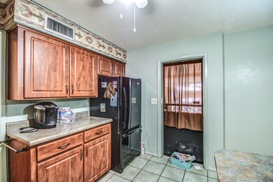 KITCHEN 3